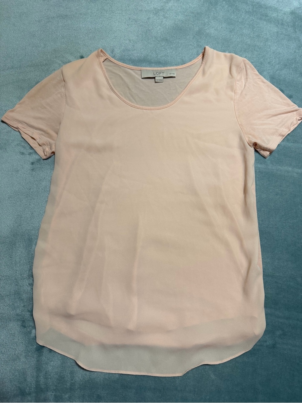 LOFT Light Blush Short Sleeve Scoop Neck Top